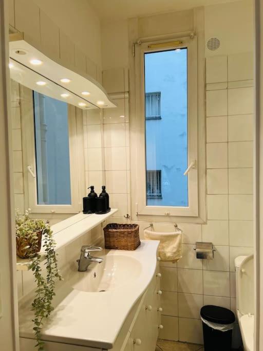 Au Pied De La Tour Eiffel Apartment Париж Екстериор снимка