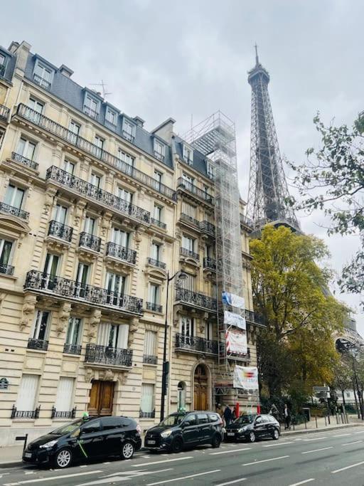 Au Pied De La Tour Eiffel Apartment Париж Екстериор снимка